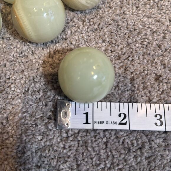Unique Light Green Polished Stone Ball Spheres Set of 12 Stress Balls Home Decor - Picture 4 of 10